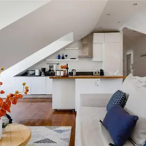  Apartment A Captivating Close To River Tagus In